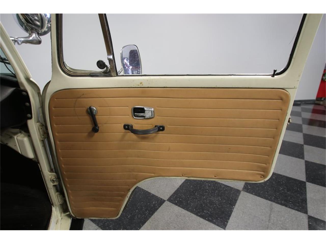 1968 Volkswagen Transporter for sale in Concord, NC – photo 58