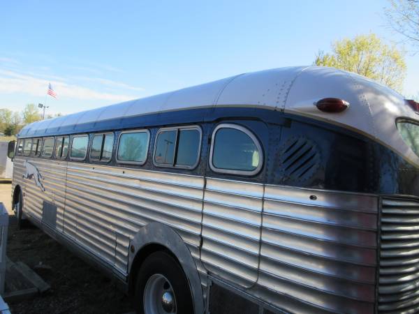 1947 Greyhound Bus - - by dealer - vehicle for sale in Somerset, MN – photo 3