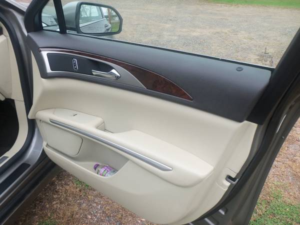2015 Lincoln MKZ Reserve for sale in Cornell, WI – photo 14