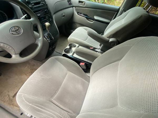 2004 Toyota Sienna LE Runs Great - - by dealer for sale in Mountain View, HI – photo 5