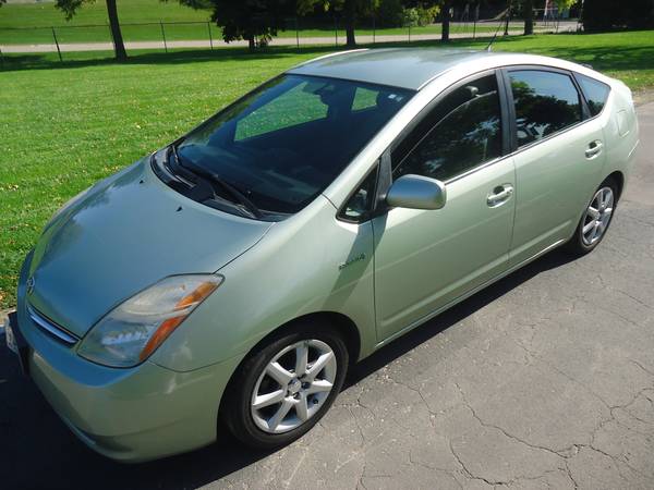 ****2007 TOYOTA PRIUS III **CLEAN TITLE** for sale in Saint Paul, MN – photo 7