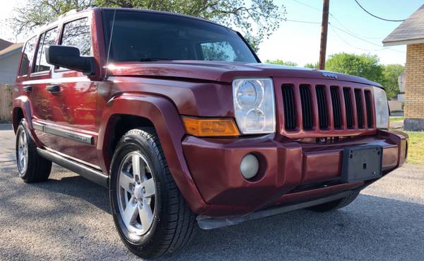 JEEP COMMANDER FOR SALE - - by dealer - vehicle for sale in San Antonio, TX – photo 3