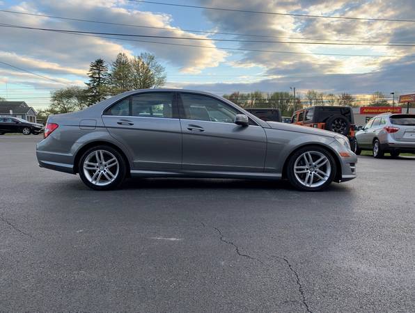 2013 Mercedes-Benz C300 - 2, 000 DOWN - AWD/LOADED/EXTRA CLEAN! for sale in Cheswold, DE – photo 4