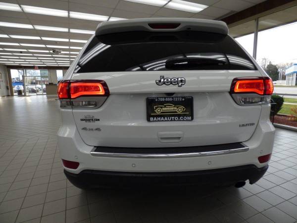 2020 Jeep Grand Cherokee Limited Holiday Special - cars & trucks -... for sale in Burbank, IL – photo 13