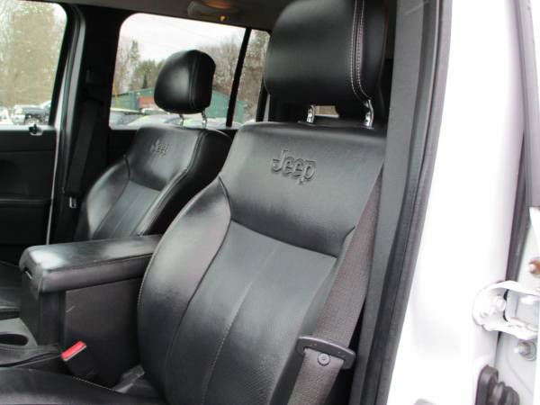 2012 Jeep Liberty 4x4 4WD Limited Jet Heated Leather Moonroof SUV for sale in Brentwood, MA – photo 19