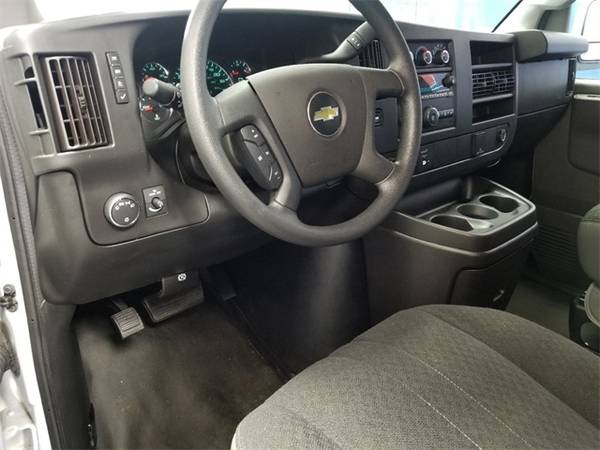 2018 Chevy *Chevrolet* *Express* *2500* Work Van van Summit White for sale in Waterford Township, MI – photo 10