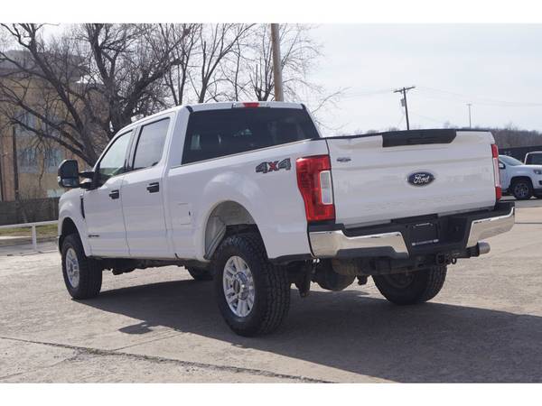 2019 Ford F-250 Super Duty XLT - - by dealer - vehicle for sale in Claremore, AR – photo 2