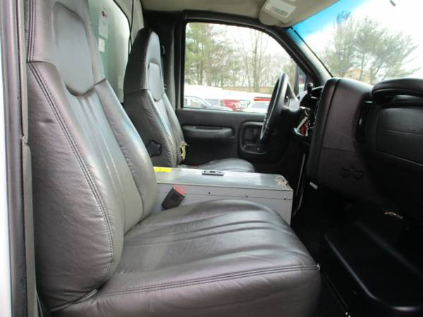 2007 Chevrolet CC4500 4500 BUCKET BOX TRUCK, 8 1L GAS, 77K - cars & for sale in south amboy, TN – photo 20