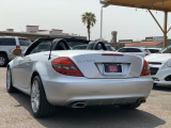 2009 *Mercedes-Benz* *SLK* *SLK300 2dr Roadster 3.0L - cars & trucks... for sale in Phoenix, AZ – photo 7