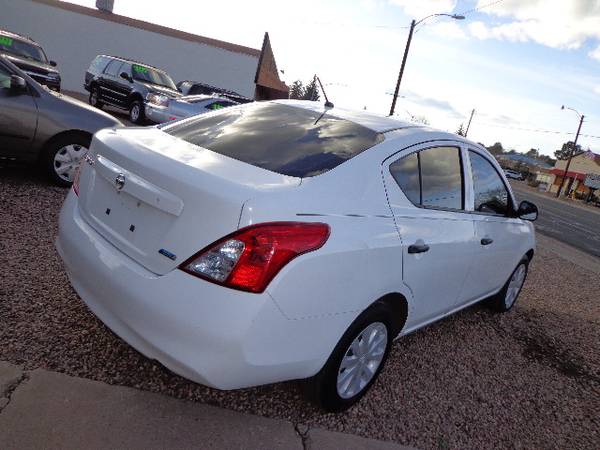 2013 NISSAN VERSA FWD 5 SPEED MANUAL GAS SAVER GREAT 1ST CAR (SOLD)... for sale in Pinetop, AZ – photo 4