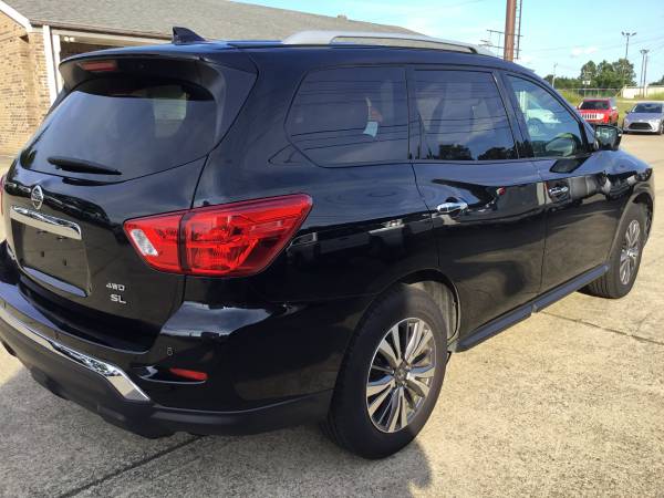 2019 Nissan Pathfinder SL AWD Black 18k Loaded and priced right, Sharp for sale in Dickson, TN – photo 7