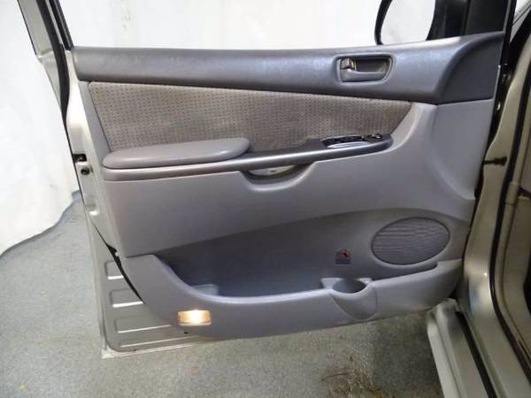 2010 Toyota Sienna LE Mobility Upgrade and Prep Package - cars &... for sale in Skokie, IL – photo 20