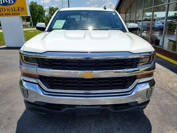 2016 Chevrolet Silverado 1500 Crew Cab 4WD LT Pickup 4D 6 1/2 ft Trade for sale in Harrisonville, MO – photo 11