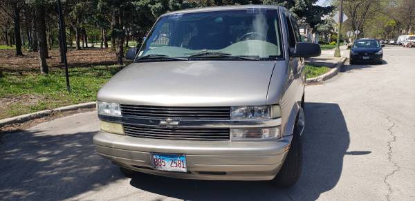 2001 Chevrolet Astro Travel Van for sale in Des Plaines, IL – photo 3