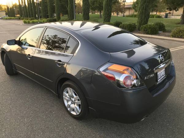 2010 Nissan Altima 2.5S Clean Title Very Good Condition for sale in Sacramento , CA – photo 3