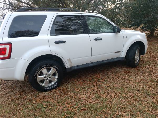 2008 Ford Escape XLT 4WD NICEE - cars & trucks - by owner - vehicle... for sale in Monroe, NC – photo 5