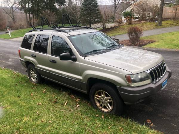 2003 grand cherokee larado - cars & trucks - by owner - vehicle... for sale in Gaylordsville, CT – photo 2