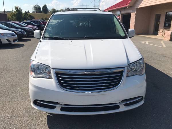 2016 Chrysler Town Country Touring for sale in Maryville, TN – photo 8