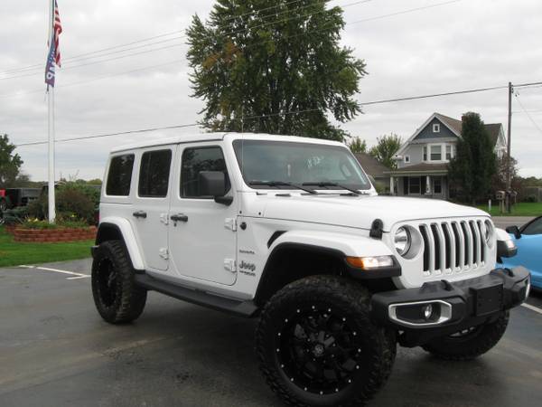 2018 Jeep Wrangler Unlimited Sahara 4x4 for sale in Frankenmuth, MI – photo 16