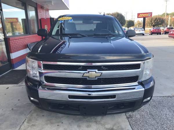 2011 Chevrolet Silverado 1500 Crew Cab - Financing Available! - cars... for sale in Fayetteville, NC – photo 3