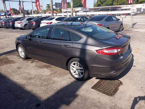 2016 Ford Fusion SE Sedan 4D BUY HERE PAY HERE - - by for sale in Miami, FL – photo 4