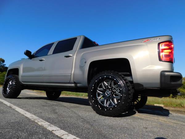 LIFTED 17 CHEVY SILVERADO LT Z71 CREW 4X4 22X12 *NEW 33X12.50 MT'S!!... for sale in KERNERSVILLE, NC – photo 8