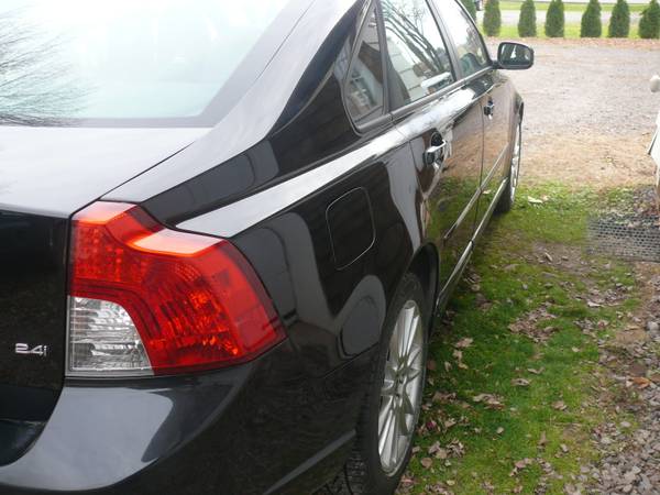 2010 Volvo S40 5 Speed Manual Trans - - by dealer for sale in Shavertown, PA – photo 5