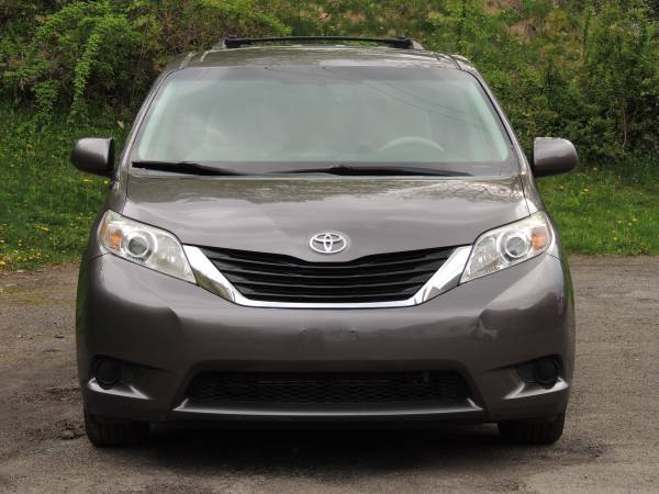 2011 Toyota Sienna LE 8-Passenger Dependable Quality Van Back for sale in binghamton, NY – photo 2