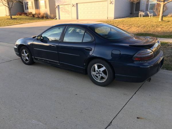 2002 Pontiac Grand Prix - cars & trucks - by owner - vehicle... for sale in Marion, IA – photo 2