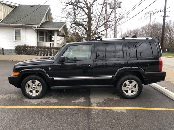 2006 Jeep Commander Limited 5.7L HEMI 4x4 Third Row/Loaded - cars &... for sale in Cleveland, OH – photo 4