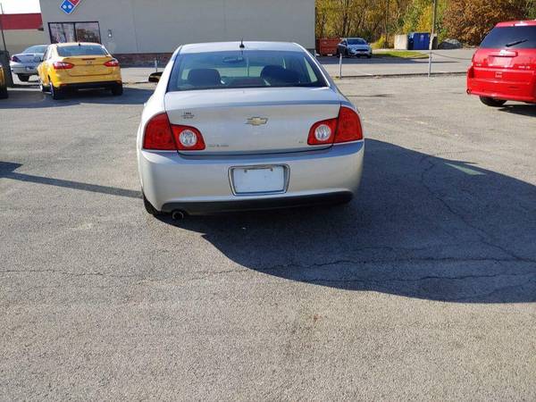 2008 Chevrolet Chevy Malibu LT 4dr Sedan w/1LT Your Job is Your... for sale in Youngstown, OH – photo 7