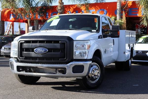 2015 Ford F-350SD F350 Dually Utility Truck DRW Super Cab XLT 33834 for sale in Fontana, CA – photo 2