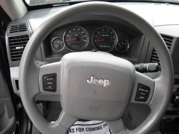 2007 Jeep Grand Cherokee Laredo 4WD - Closeout Deal! for sale in Prospect Park, NJ – photo 13