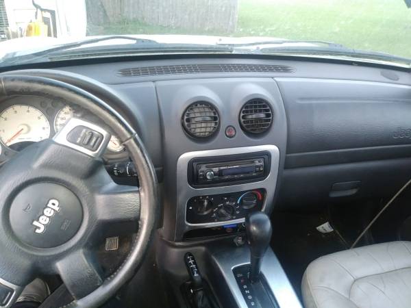 2003 Jeep Liberty 183k - cars & trucks - by owner - vehicle... for sale in Martinsburg, WV – photo 8