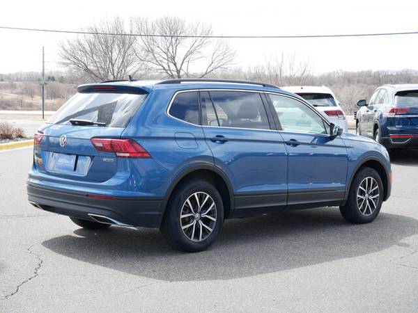 2019 Volkswagen VW Tiguan SE - - by dealer - vehicle for sale in Inver Grove Heights, MN – photo 7
