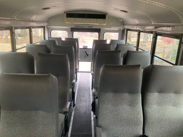 2006 Ford 450 school bus for sale in Andover, MN – photo 12