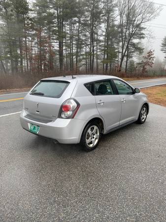 2009 Pontiac Vibe - cars & trucks - by owner - vehicle automotive sale for sale in Bomoseen, VT – photo 2