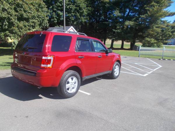 2010 FORD ESCAPE LOW MILES NO RUST 4X4 for sale in Whitney Point, NY – photo 4