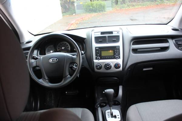 2009 KIA Sportage 4X4 - Super Clean! - cars & trucks - by dealer -... for sale in Corvallis, OR – photo 13