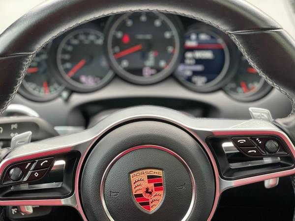 2017 Porsche Cayenne Platinum for sale in Kentwood, MI – photo 8