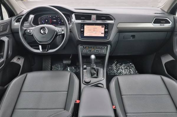 2019 Volkswagen Tiguan 2 0T SEL 4MOTION Deep B for sale in Oak Forest, IL – photo 19