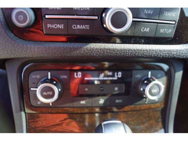 2014 Volkswagen Touareg V6 TDI 4Motion for sale in Hurst, TX – photo 11