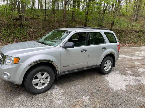 2008 Ford Escape XLS - - by dealer - vehicle for sale in Masontown, WV – photo 8