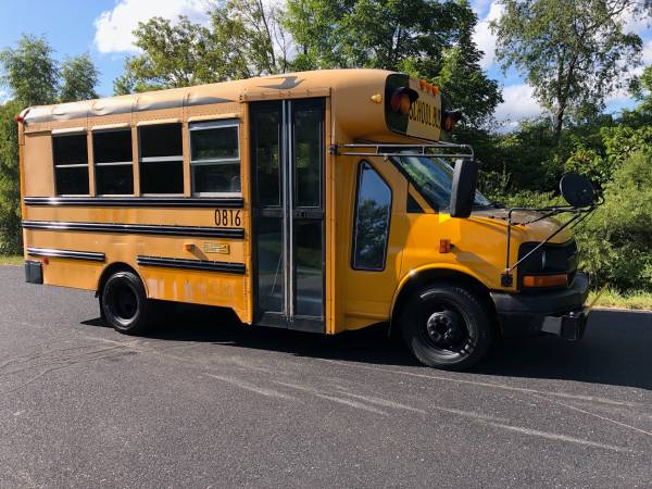 2008 Bluebird Chevrolet School Bus 6.6L Duramax 23 passenger for sale in milwaukee, WI – photo 2