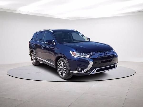 2020 Mitsubishi Outlander SEL 2WD w/3rd Row - - by for sale in Wilmington, NC – photo 3