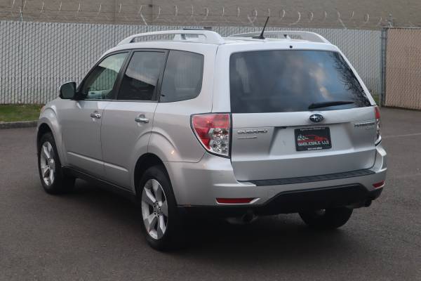 2011 Subaru Forester Touring - LEATHER / NAVIGATION / ONLY 81K... for sale in Beaverton, WA – photo 2