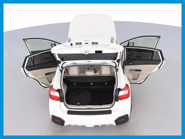 2015 Subaru XV Crosstrek Premium Sport Utility 4D hatchback White for sale in Austin, TX – photo 18
