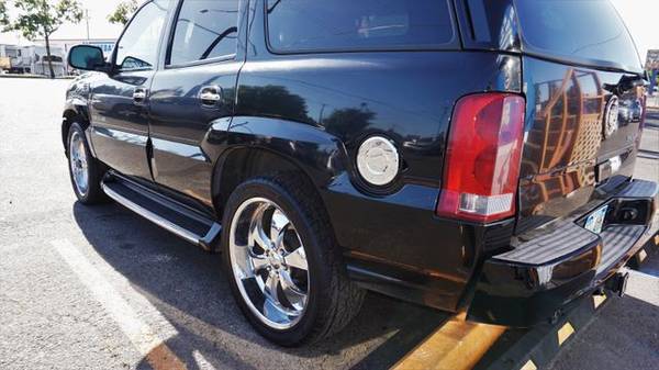 $500 Hundred off for Thanksgiving 2002 Cadillac Escalade - Super... for sale in Eugene, OR – photo 13
