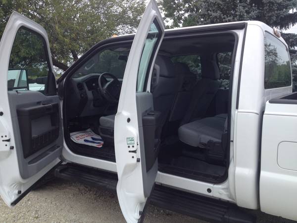 2015 F250 XL Super Duty Crew Cab for sale in Indianapolis, IN – photo 9