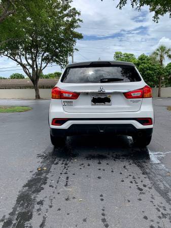 Mitsubishi Outlander Sport - cars & trucks - by owner - vehicle... for sale in Pompano Beach, FL – photo 3